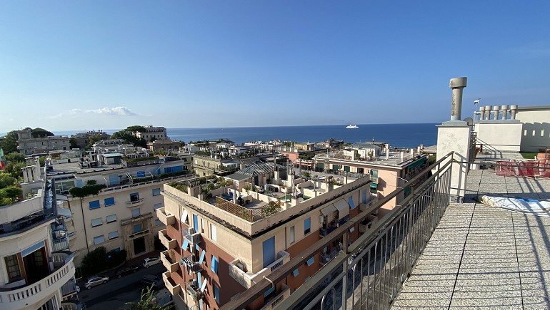 case con terrazzo in vendita Genova: Albaro, Sturla