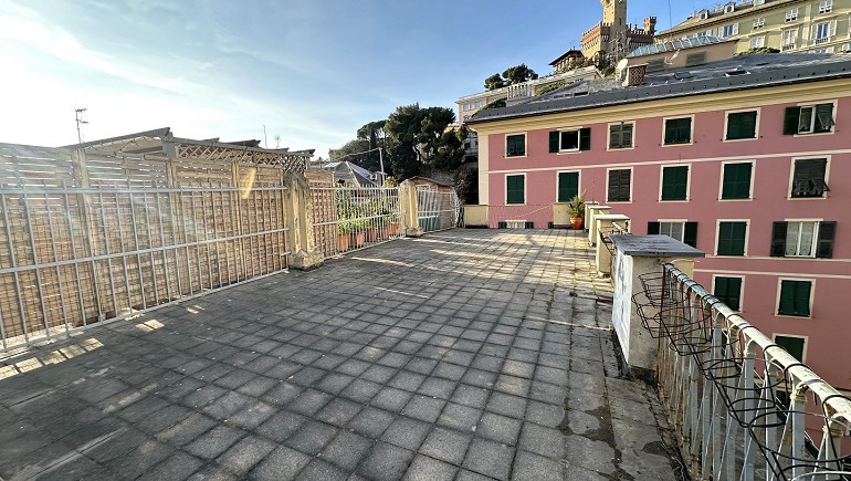 case in vendita castelletto con terrazzo