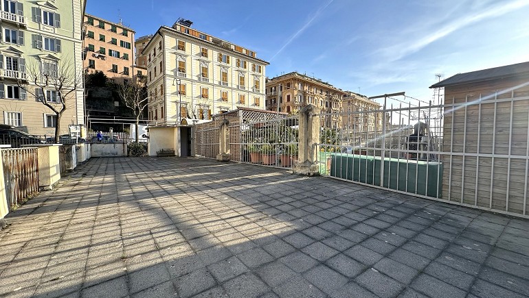 case con terrazzo in vendita zona Castelletto a Genova